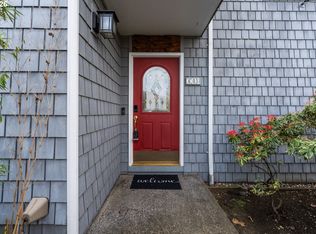 601 N Tomahawk Island Dr, Portland, OR 97217