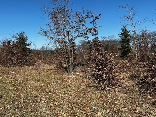 Northwoods Dr, Muskegon, MI 49442