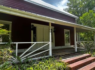 100 Gray Farms Rd, Melrose, FL 32666