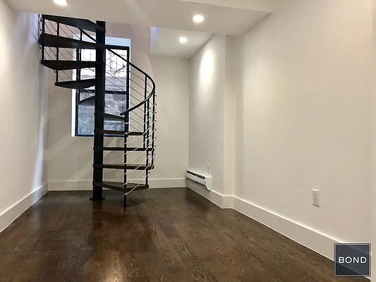 Rented by Bond New York | media 23