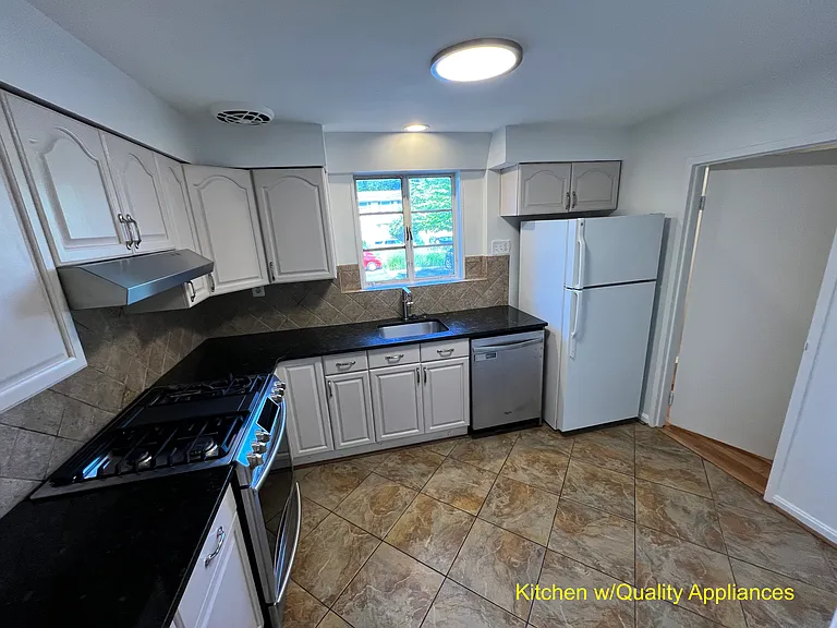 5311 Pooks Hill Rd #407 — Photo 9