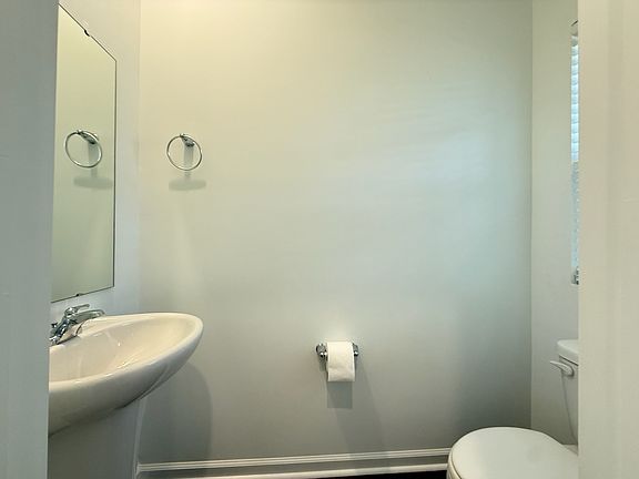 Powder Room (1st Floor)