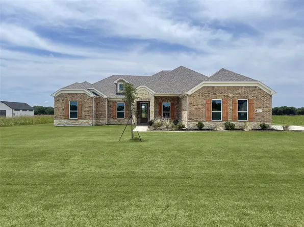 221 Olson Rd, Waxahachie, TX 75167