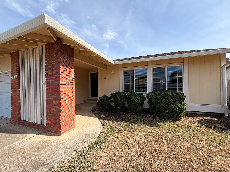 583 Princeton Way