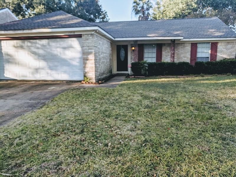 1st image of 13318 Lyndonville Dr