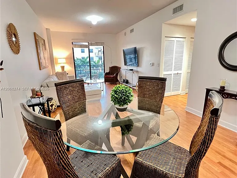 8390 SW 72nd Ave #521 — Photo 4