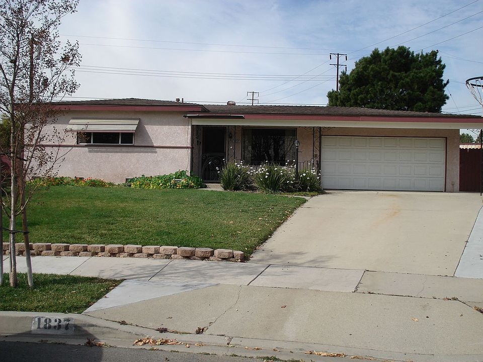 1st image of 1837 N Parkside Ct