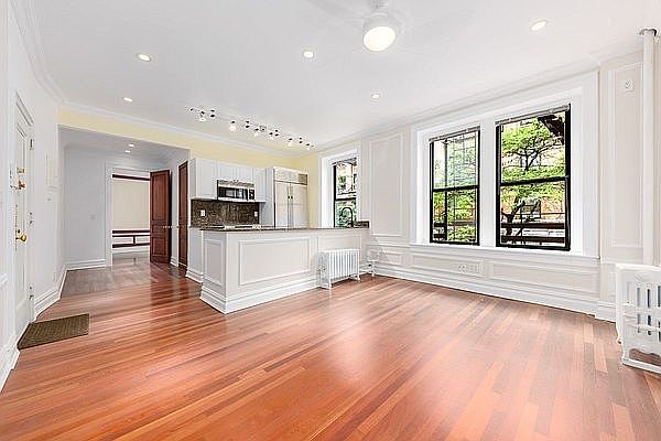 1st image of 73 W 82nd St #4C