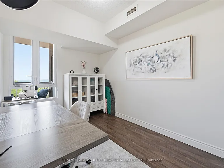 1477 Lakeshore Rd #305 — Photo 32