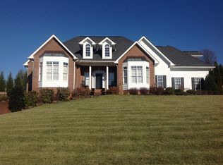 5230 Caintuck Rd, Kingsport, TN 37664