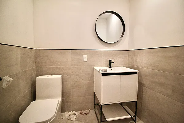 Rented by Hagstrom Management Inc | media 6
