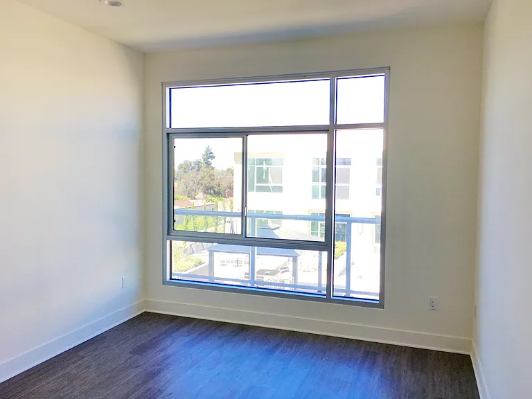 56 E Duarte Rd #INQUIRE — Photo 7