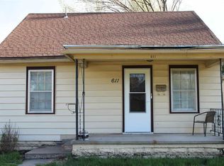 611 E Ave E, Hutchinson, KS 67501