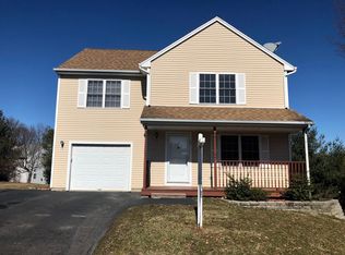 53 Lucy Cir, Wallingford, CT 06492