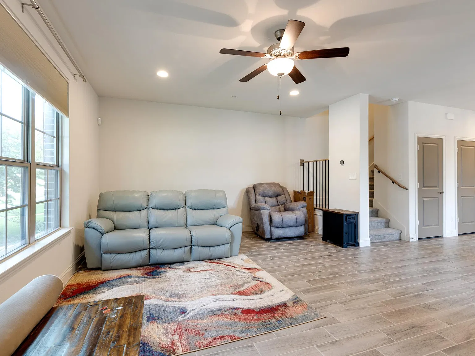 3 bed, 2.5 bath, 1983 sqft, $2,700 — Photo 3
