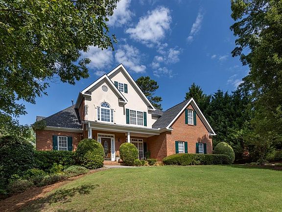 3rd image of 5785 Wembley Dr