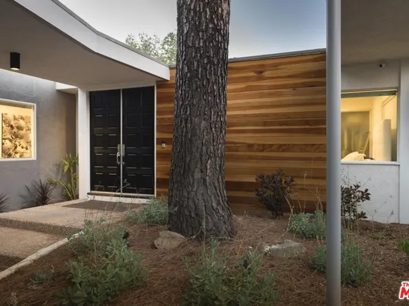 8167 Mulholland Ter, Los Angeles, CA 90046