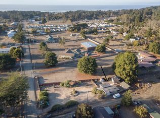 32640 Mill Creek Dr, Fort Bragg, CA 95437