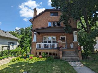 49 N Sunset Ave, Freeport, IL 61032