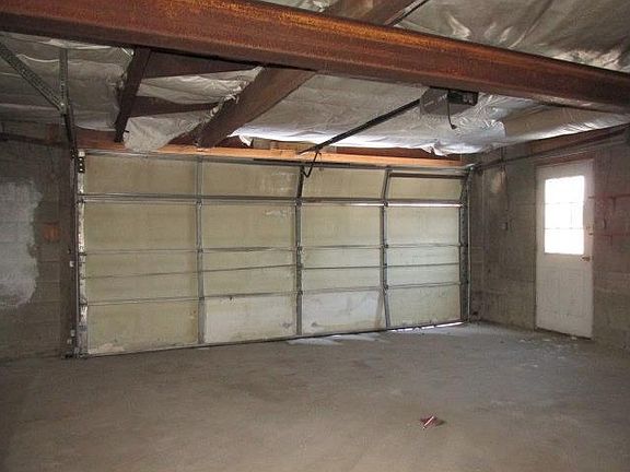 5th image of 236 Erma Dr