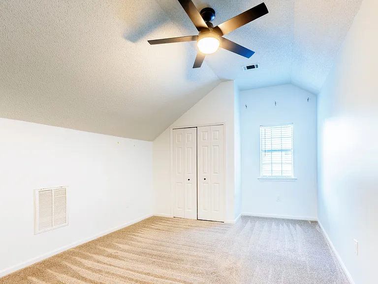 541 Pointe South Dr — Photo 19