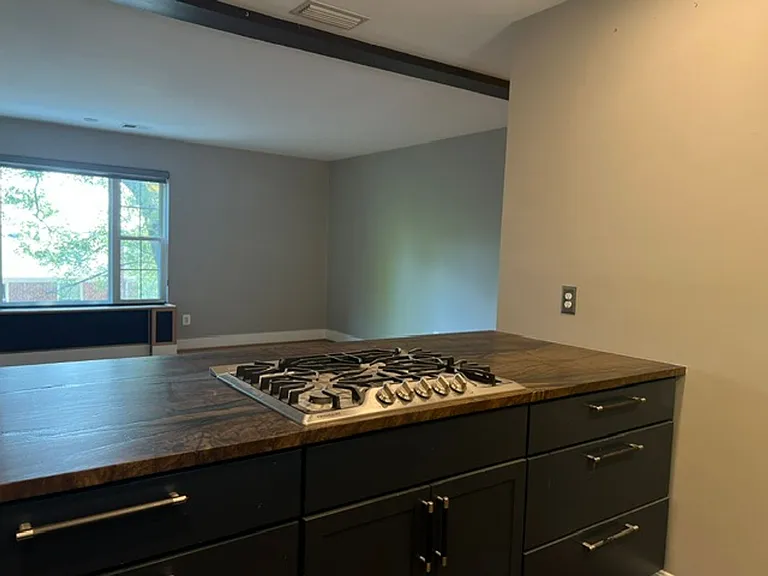 209 Burgess Ave — Photo 7