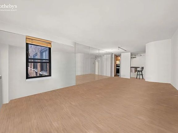 4th image of 301 E 63rd St APT 6G