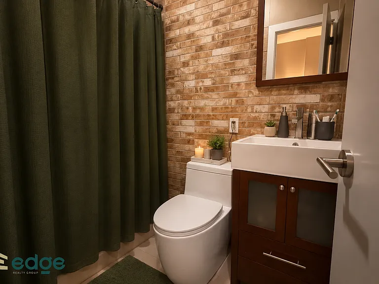 35 Rogers Ave #4B — Photo 5