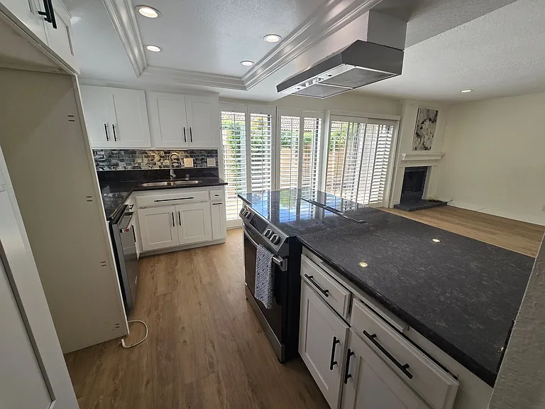 7061 Seville Way — Photo 6