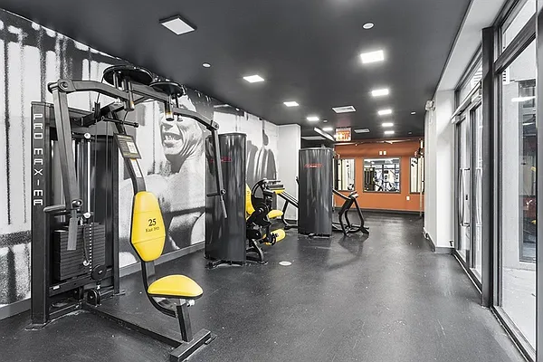 Rented by Compass | media 24