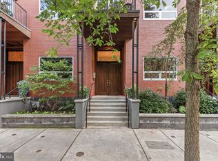 2132 Race St, Philadelphia, PA 19103