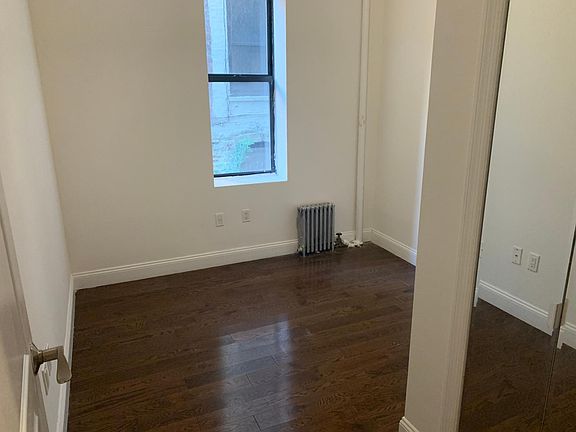 3rd image of 567 W 149th St