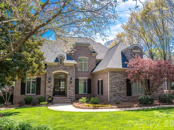 4628 Sierra View Dr, Denver, NC 28037