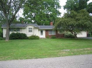 7149 Valleybrook Rd, West Bloomfield, MI 48322