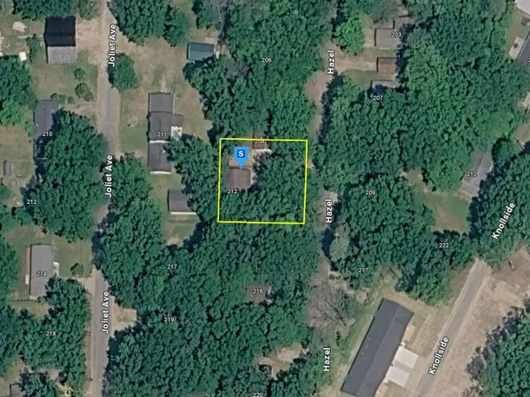 212 Hazel Dr, Houghton Lake, MI 48629