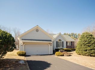 6 Ledgeview Dr, Rochester, NH 03839