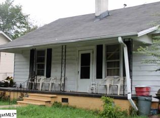 26 McArthur St, Greenville, SC 29611