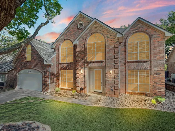 3220 Shady Glen Dr, Grapevine, TX 76051