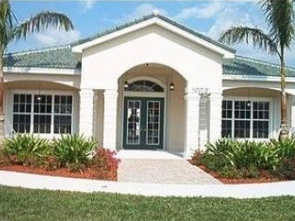 2nd image of 10109 Spyglass Hill Ln