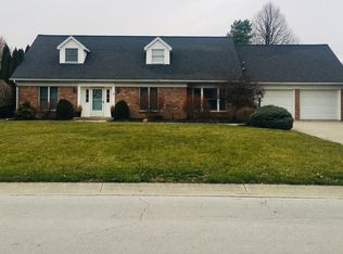 30 Paula Ct, Fremont, OH 43420