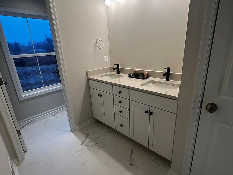 2215 Swallowtail Ln — Photo 16