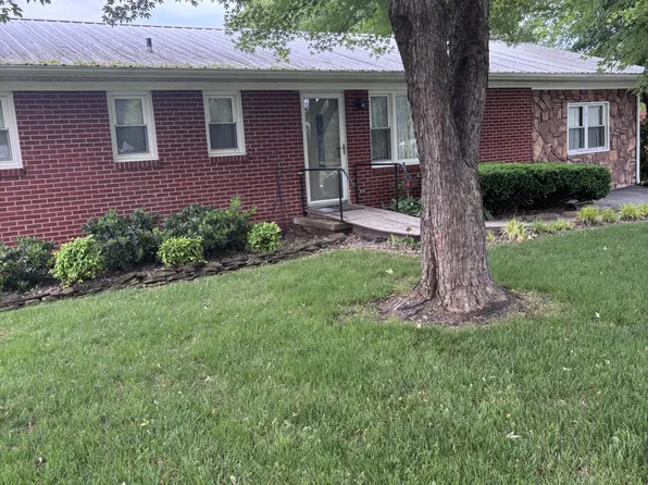 664 Summitt Dr, Jonesborough, TN 37659