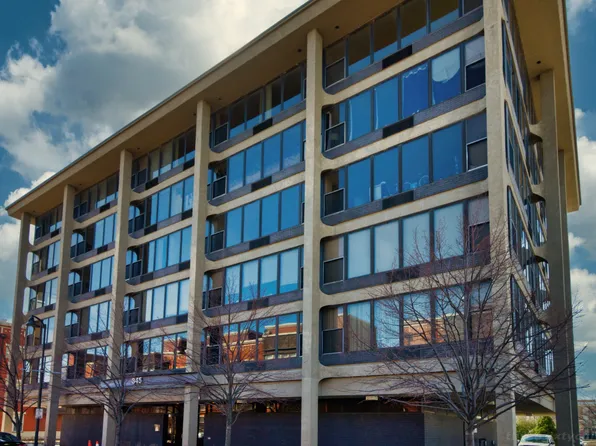 345 E Eastgate Pl APT 604, Chicago, IL 60616