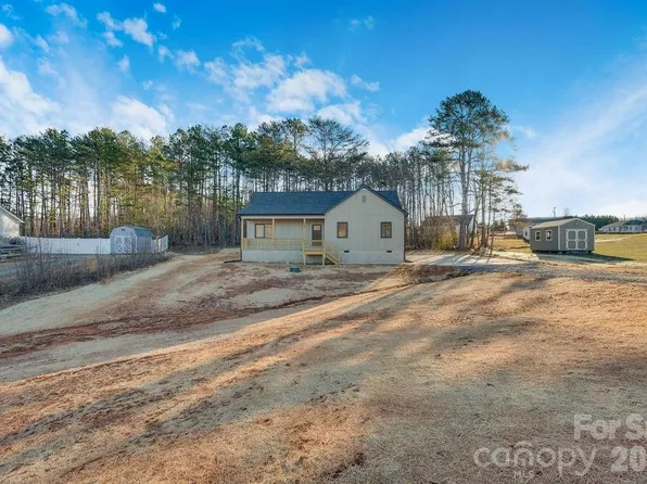 2804 Drummond St, Connelly Springs, NC 28612