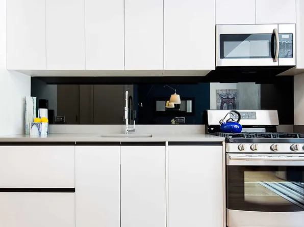 239 North 9th Street image 12 of 57