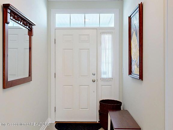 3rd image of 679 Willet Way