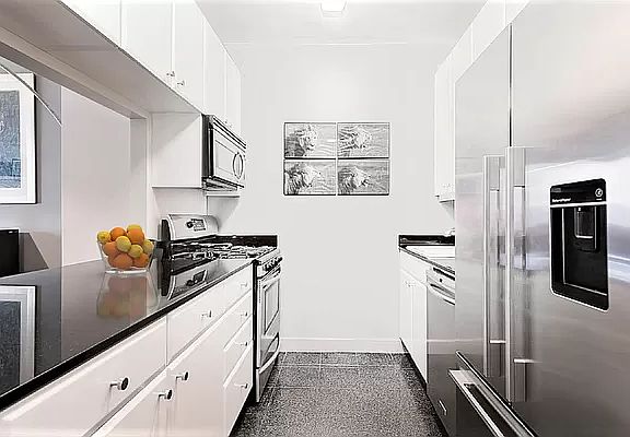 4th image of 150 Columbus Ave APT 18E