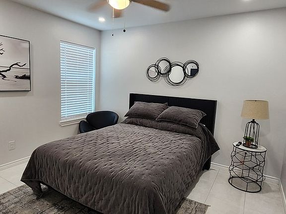 5th image of 118 Grass Valley Rd #304