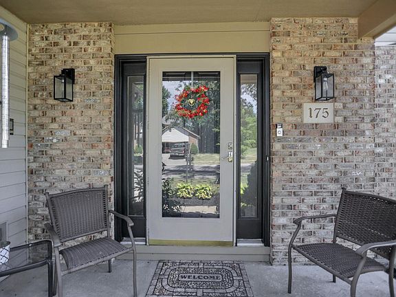 2nd image of 175 Mackenzie Dr