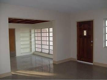 3rd image of 808 NW 30th St